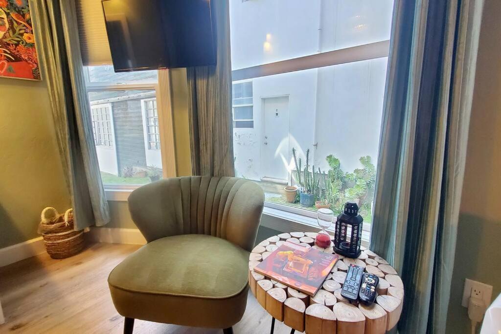 Charming And Cozy Studio Gaslamp! Perfectly Located In San Diego Downtown! Apartment Bagian luar foto